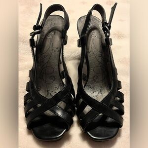 GUC Kohl's Mudd Sling Back Women's Black Heels size 7 1/2